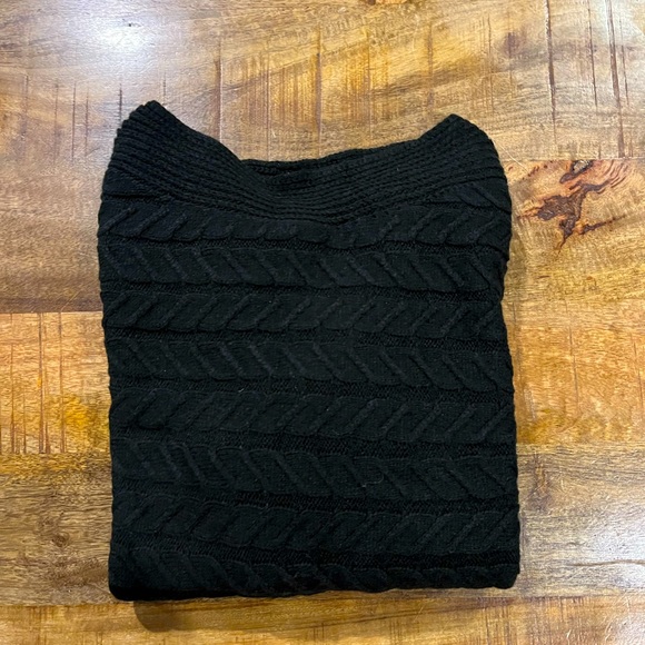 Soho New York & Company Jeans women’s black sweater. Size XL. - Picture 7 of 8